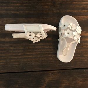 Perfect condition Bebe sandals 💕